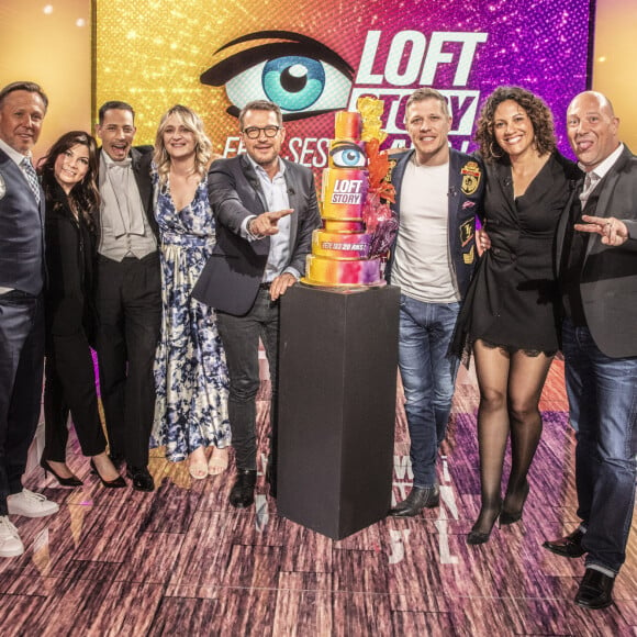 Exclusif - Fabrice Beguin, Kenza Braiga, Steevy Boulay, Delphine Castex, Benjamin Castaldi, Jean-Edouard Lipa , Julie Mercy, Christophe Mercy - Enregistrement de l'émission "Les 20 ans du Loft", diffusée en direct sur C8 et présentée par B.Castaldi, à Paris. Le 8 avril 2021 © Jack Tribeca / Bestimage 