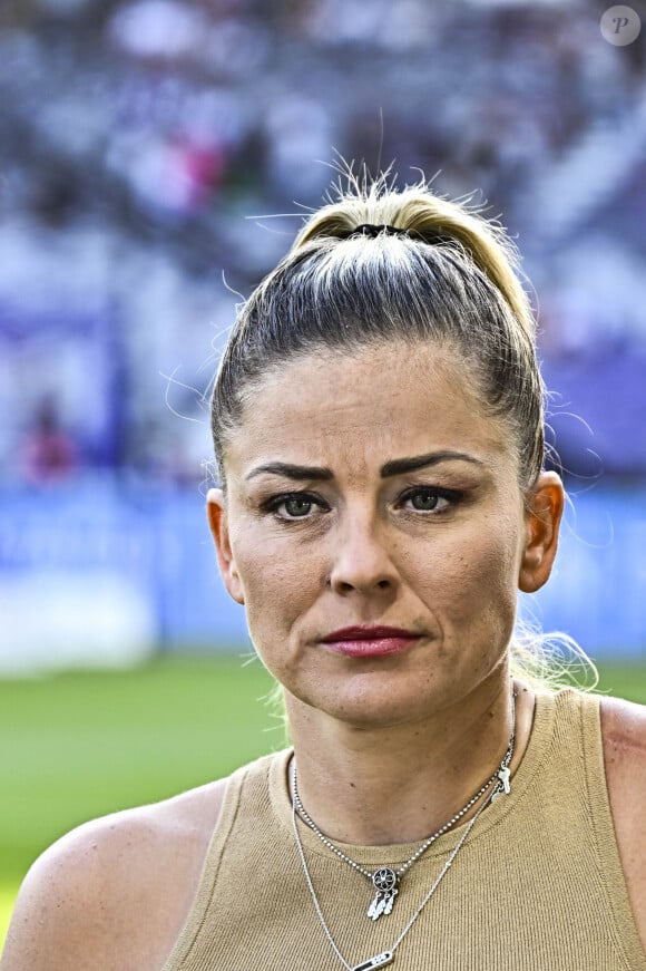 PHOTOS Laure Boulleau S'affiche En Robe Moulante Et Transpirante : Elle ...