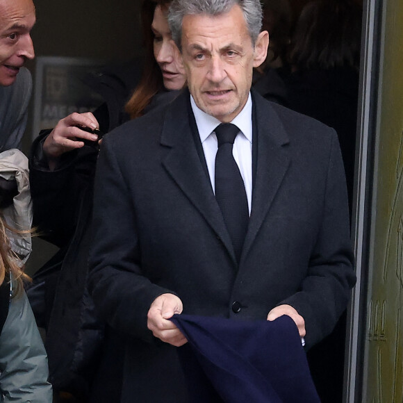 Nicolas Sarkozy et sa femme Carla Bruni Sarkozy - Sorties des obsèques de Päl Sarkozy de Nagy Bocsa, le père de Nicolas Sarkozy, en l'église Saint-Jean Baptiste à Neuilly sur Seine le 9 mars 2023. © Dominique Jacovides / Bestimage 