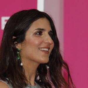 Géraldine Nakache sur le pink carpet de la cérémonie de clôture de la 5ème saison du festival Canneseries le 6 avril 2022. © Denis Guignebourg / Bestimage 