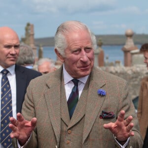 Charles III assiste à une messe à l'église Canisbay à Caithness, Ecosse . 6 août 2023.