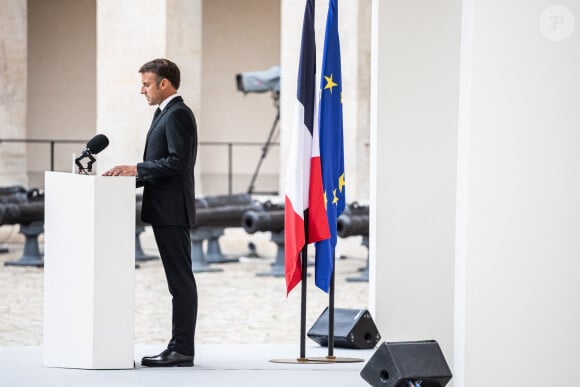 Ce derniers a d'ailleurs prononcé un discours pour honorer la mémoire du Général Georgelin.
Le président de la République française, Emmanuel Macron lors de l'hommage national du général d'armée Jean-Louis Georgelin sur l'esplanade des Invalides à Paris, France, le 25 août 2023.© Mathilde Mazars/Pool/Bestimage 