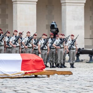 Le président de la République française, Emmanuel Macron lors de l'hommage national du général d'armée Jean-Louis Georgelin sur l'esplanade des Invalides à Paris, France, le 25 août 2023. © Mathilde Mazars/Pool/Bestimage 