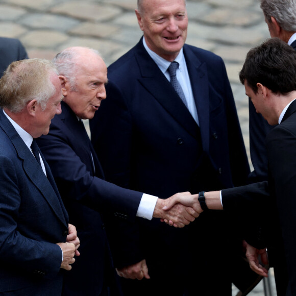 François-Henri Pinault, François Pinault, Frédéric Arnault et Bernard Arnault lors de l'hommage national du général d'armée Jean-Louis Georgelin sur l'esplanade des Invalides à Paris, France, le 25 août 2023. L'ancien chef d'État-major des armées, chargé de la reconstruction de Notre-Dame de Paris, est mort vendredi 18 août à 74 ans lors d'une randonnée sur les pentes du Mont Valier, dans les Pyrénées. © Dominique Jacovides/Bestimage 