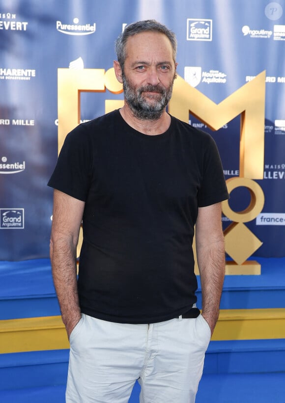 Cedric Kahn - Arrivées sur le tapis bleu de la 16ème édition du festival du film francophone de Angoulême le 25 août 2023. © Coadic Guirec / Bestimage 