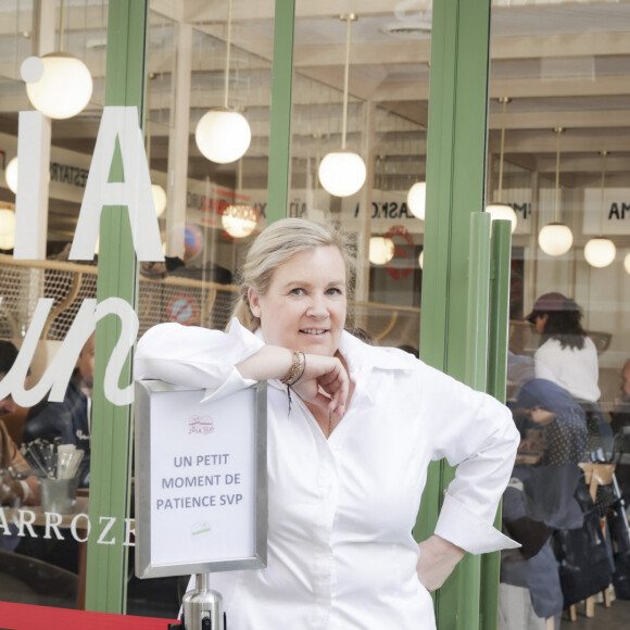 Exclusif - La cheffe étoilée Hélène Darroze vient d'ouvrir un nouveau restaurant bistronomique dédiée aux burgers haut de gamme "Jòia Bun" au 16 de la rue Michodière dans le 2ème arrondissement de Paris, France, le 16 mars 2023. © Jack Tribeca/Bestimage