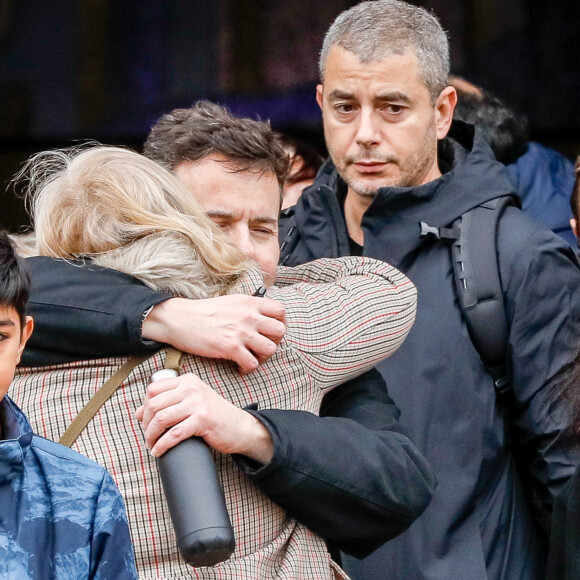 Nicolas Demorand et Ali Baddou - Obsèques de Sébastien Demorand à la Coupole du crématorium du cimetière du Père-Lachaise à Paris, France, le 31 janvier 2020. 