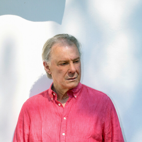 Archives - ( Exclusif ) Le chanteur Herbert Léonard chez lui à Barbizon après une longue convalescence suite à son embolie pulmonaire. © Patrick Carpentier / Bestimage
