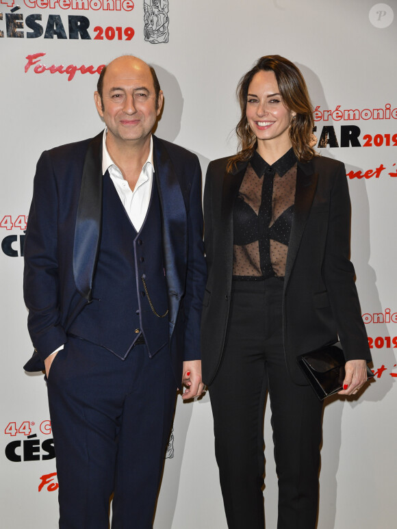 Kad Merad et sa compagne Julia Vignali - Photocall du dîner de la 44ème cérémonie des César au Fouquet's à Paris. Le 22 février 2019 © Pierre Perusseau / Bestimage