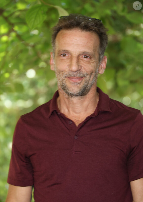 Mathieu Kassovitz au photocall du film "Visions" lors de la 16ème édition du festival du film francophone (FFA) de Angoulême, France, le 24 août 2023. © Coadic Guirec/Bestimage  Celebs attend the 'Visions' Photocall during Day Three of the 16th Angouleme French-Speaking Film Festival on August 24, 2023 in Angouleme, France. 