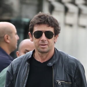 Patrick Bruel - Celebrites a la sortie des obseques de Valerie Benguigui au cimetiere du Montparnasse a Paris. Le 6 septembre 2013