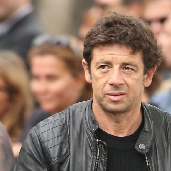 Patrick Bruel - Celebrites a la sortie des obseques de Valerie Benguigui au cimetiere du Montparnasse a Paris. Le 6 septembre 2013