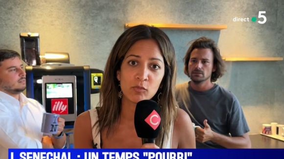 Aurélie Casse parodie BFMTV, son ancienne chaîne, dans "C à vous" sur France 5.