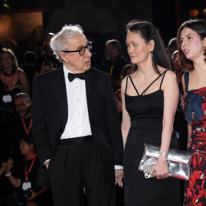 Woody Allen, Soon-Yi Previn, Manzie Tio Allen et Bechet Allen - Première du film "Coup de chance" - 80e Festival international du film de Venise, La Mostra de Venise, le 4 septembre 2023. © ANSA via Zuma Press/Bestimage