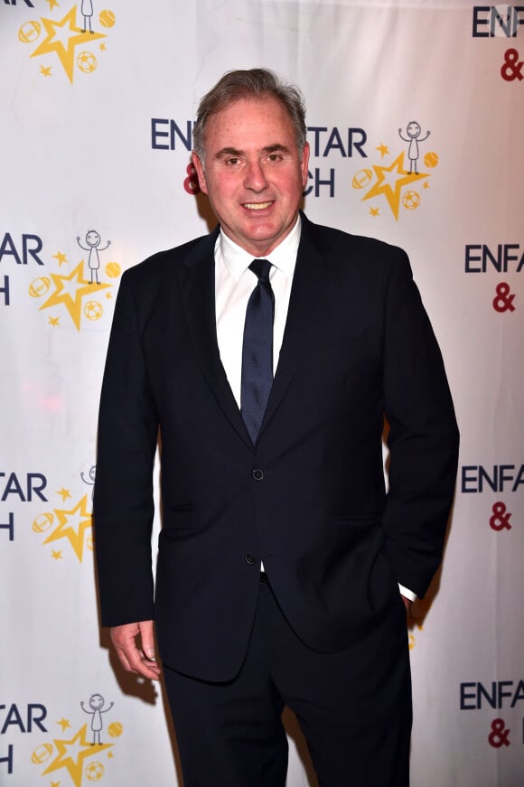 Philippe Risoli lors du dîner de gala de l'association "Enfant Star & Match" à l'hôtel Carlton à Cannes. L'association fondée depuis plus de 10 ans par Fabrice et Barbara Ravaux à Antibes Juan-les-Pins, a pour objectif d'initier, de favoriser et d'encourager la pratique du sport (essentiellement le tennis, les Ravaux sont propriétaire d'un club de tennis) aux enfants malades, sans restriction de pathologie et dans toute la France. Les bénéfices de ce dîner, incluant le prix du dîner, les tickets de la tombola, les dons des privés et des partenaires comme Carrefour Market ou Burger King, serviront à offrir des vacances aux enfants. Cannes, le 28 janvier 2017. © Bruno Bebert/Bestimage