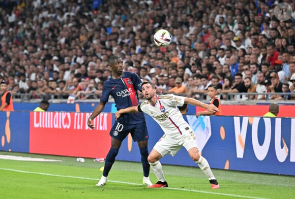 Une arrivée qui a tout chamboulé puisqu'il n'a plus le temps de jouer aux jeux vidéo
 
Nicolas Tagliafico (lyon) vs Ousmane Dembele (psg).