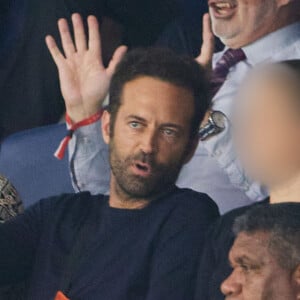 Benjamin Millepied et son fils Aleph dans les tribunes lors du match France - Irlande (2-0) lors des matchs qualificatifs à l'Euro 2024 au Parc des Prince à Paris le 7 septembre 2023. © Cyril Moreau/Bestimage