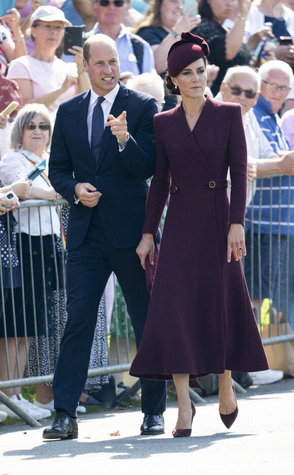 Bien plus élégants auparavants, ils avaient rendu hommage à Elizabeth II.
Le prince William, prince de Galles, et Catherine (Kate) Middleton, princesse de Galles assistent à un service religieux marquant le premier anniversaire de la mort de la reine Elizabeth II à la cathédrale St Davids à Haverfordwest dans le Pembrokeshire, pays de Galles, Royaume Uni, le 8 septembre 2023. 