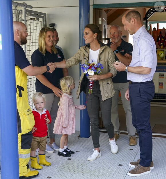 Le prince William, prince de Galles, et Catherine (Kate) Middleton, princesse de Galles, lors d'une visite à la station de sauvetage de la RNLI à St Davids, Haverfordwest, Pembrokeshire, Pays de Galles, Royaume Uni, le vendredi 8 septembre 2023. 