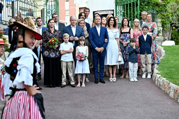 Le prince Albert II de Monaco, sa femme la princesse Charlene et leurs enfants, le prince héréditaire Jacques et la princesse Gabriella, accompagnés de Charlotte Casiraghi, de son fils Raphaël Elmaleh, de Dimittri Rassam, son mari et de leur fils Balthazar, entourés des membres du Conseil Municipal ont participé au traditionnel pique-nique des Monégasques " U Cavagnëtu " au parc Princesse Antoinette, à Monaco, le 9 septembre 2023. Après une messe célébrée par l'Archevêque de Monaco, tout le monde s'est retrouvé autour des inévitables barbajuans, accompagnés de pissaladières, de fougasses à l'anis et bien sûr de la socca. © Bruno Bebert / Bestimage 