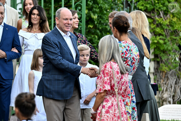 Le prince Albert II de Monaco, sa femme la princesse Charlene et leurs enfants, le prince héréditaire Jacques et la princesse Gabriella, accompagnés de Charlotte Casiraghi, de son fils Raphaël Elmaleh, de Dimittri Rassam, son mari et de leur fils Balthazar, entourés des membres du Conseil Municipal ont participé au traditionnel pique-nique des Monégasques " U Cavagnëtu " au parc Princesse Antoinette, à Monaco, le 9 septembre 2023. Après une messe célébrée par l'Archevêque de Monaco, tout le monde s'est retrouvé autour des inévitables barbajuans, accompagnés de pissaladières, de fougasses à l'anis et bien sûr de la socca. © Bruno Bebert / Bestimage 