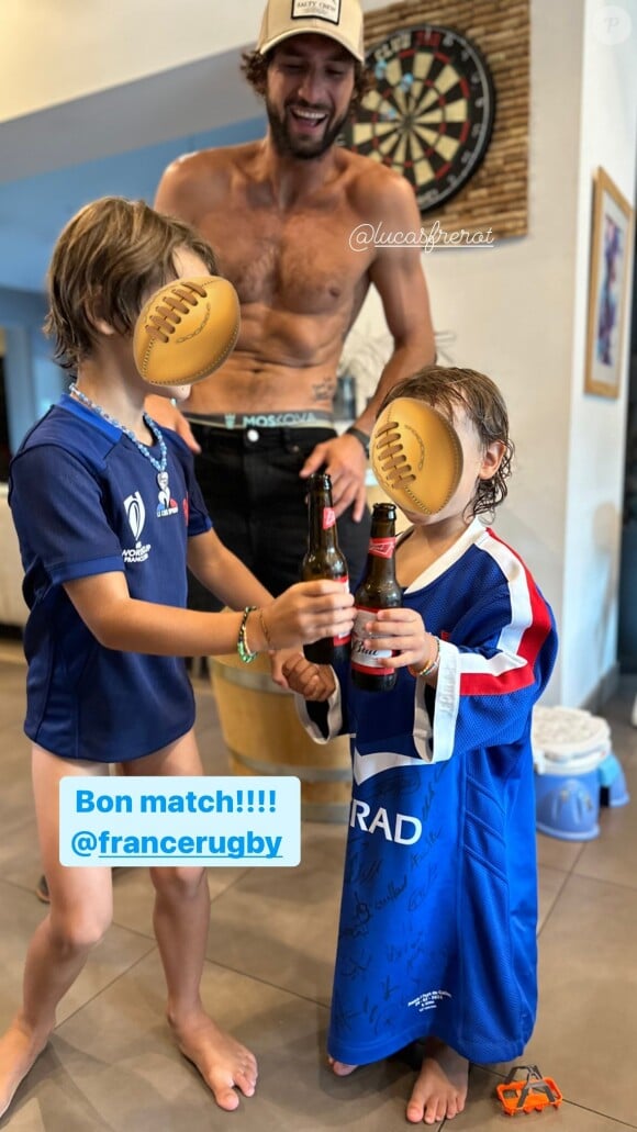 Pour le début de la Coupe du monde, Lou et son petit frère ont même trinqué avec des bières !
 