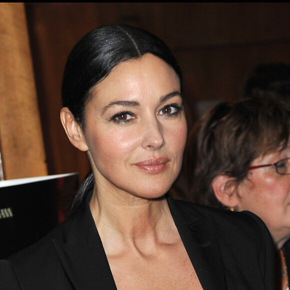 Monica Bellucci - Avant première de "The Artist" au grand rex à Paris le 28 septembre 2011