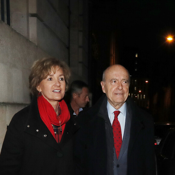 L'ancien premier ministre et maire de Bordeaux Alain Juppé et sa femme Isabelle recçoivent les Bordelais dans la cour de l'hôtel de ville avant de quitter définitivement le poste de maire afin d'être membre du conseil constitutionnel, le 7 Mars 2019 à Bordeaux. © Patrick Bernard-Fabien Cottereau/ Bestimage