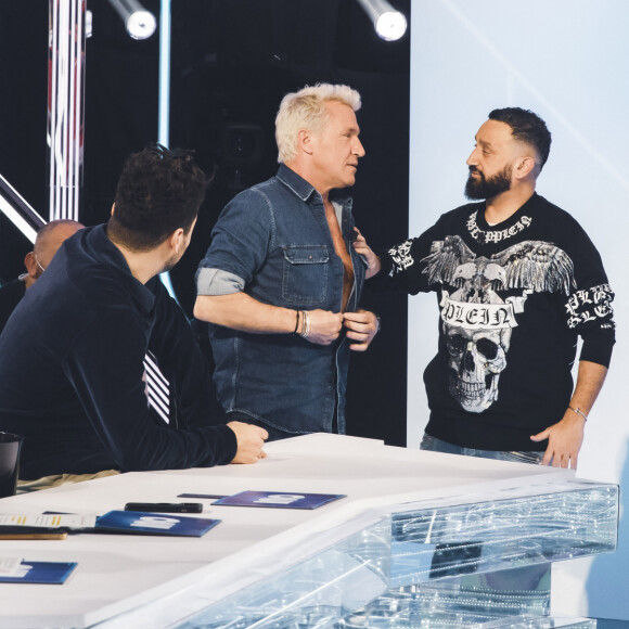 Avant les vacances d'été, l'époux d'Aurore Aleman a officialisé son départ de "Touche pas à mon poste !", émission fétiche de Cyril Hanouna.
Exclusif - Benjamin Castaldi, Cyril Hanouna sur le plateau de l'émission TPMP (Touche pas à mon poste) diffusée en direct sur la chaine C8 le 15 février 2022. © Jack Tribeca / Bestimage 