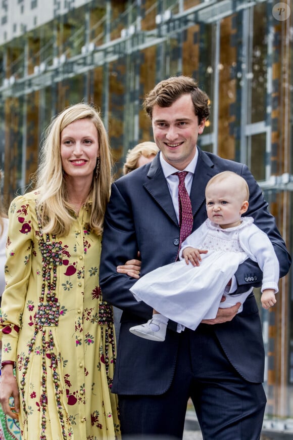 L'heureuse nouvelle a été confirmée par le palais en personne sur les réseaux sociaux
Elisabetta Rosboch avec son mari le prince Amedeo de Belgique et la princesse Anna Astrid - La reine Paola de Belgique fête son 80e anniversaire avec 74 jours d'avance, à la chapelle musicale reine Elisabeth à Waterloo, entourée de ses enfants et petits enfants et autres membres de la famille royale. Belgique, Bruxelles, 29 juin 2017.