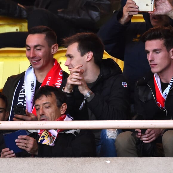 Louis Ducruet et son frère Michaël Ducruet assistent au match de football opposant l'AS Monaco à Tottenham à Monaco le 22 novembre 2016. © Bruno Bebert/Bestimage 