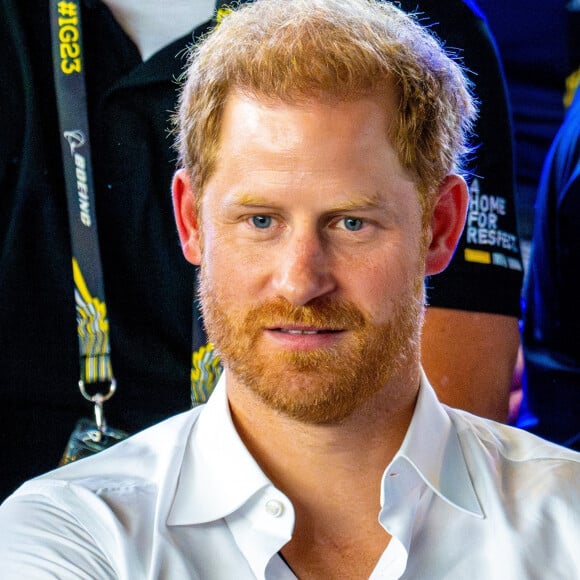 Le prince Harry, duc de Sussex et Meghan Markle, duchesse de Sussex, assistent à la finale de natation lors des Invictus Games 2023 à Dusseldorf, le 13 septembre 2023.