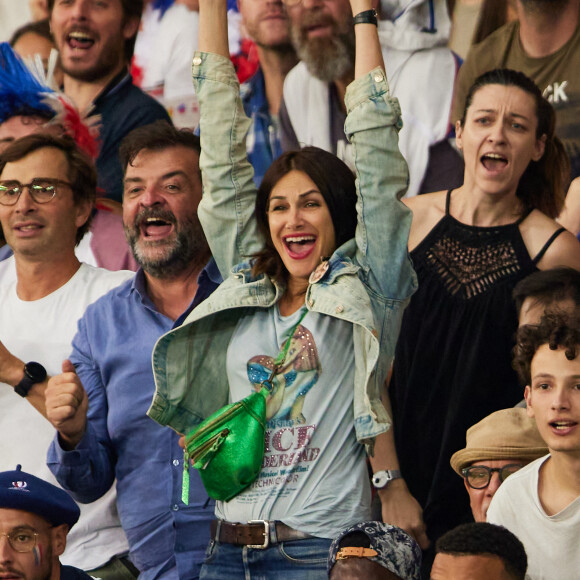 Helena Noguerra dans les tribunes lors du match de Poule A de la Coupe du Monde de Rugby France 2023 entre la France et l'Uruguay (27-12) au stade Pierre-Mauroy à Lille le 14 septembre 2023. © Cyril Moreau-Dominique Jacovides/Bestimage