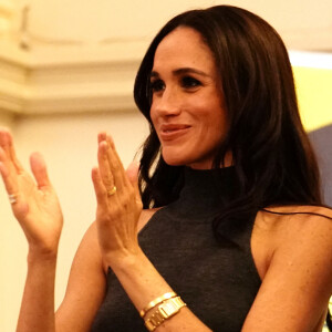 Meghan Markle a applaudi les participants.
Le prince Harry, duc de Sussex et Meghan Markle, duchesse de Sussex, à la réception de l'IG25 et de l'Équipe du Canada à l'hôtel Hilton lors des Jeux Invictus à Düsseldorf, Allemagne, le vendredi 15 septembre 2023. 