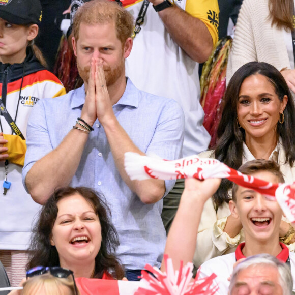 Le prince Harry, duc de Sussex et Meghan Markle, duchesse de Sussex, aux Invictus Games 2023 à Dusseldorf, le 15 septembre 2023. 