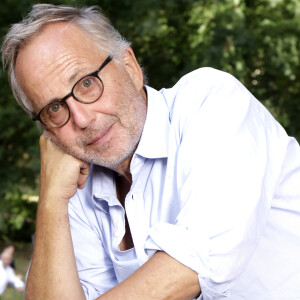 Fabrice Luchini a évoqué sa maman.
Fabrice Luchini - 21ème édition de la "Forêt des livres" à Chanceaux-prés-Loches, France © Cédric Perrin/Bestimage