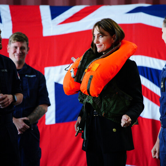 Catherine (Kate) Middleton, princesse de Galles, lors d'une visite à la Royal Naval Air Station (RNAS) Yeovilton, près de Yeovil dans le Somerset, l'une des deux principales stations aériennes de la Royal Navy et l'un des aérodromes militaires les plus fréquentés du Royaume-Uni, le lundi 18 septembre 2023. 
