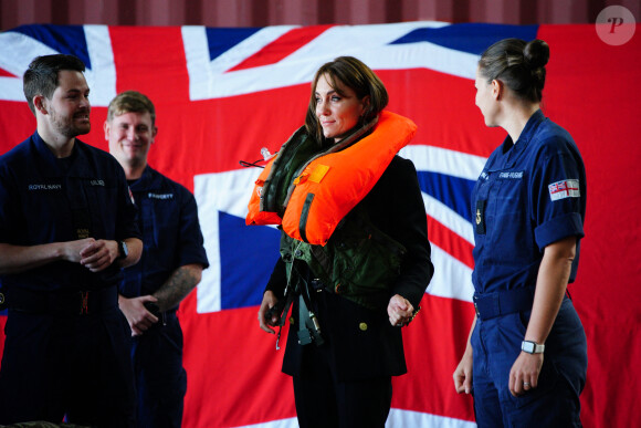 Catherine (Kate) Middleton, princesse de Galles, lors d'une visite à la Royal Naval Air Station (RNAS) Yeovilton, près de Yeovil dans le Somerset, l'une des deux principales stations aériennes de la Royal Navy et l'un des aérodromes militaires les plus fréquentés du Royaume-Uni, le lundi 18 septembre 2023. 