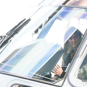 Catherine (Kate) Middleton, princesse de Galles, lors d'une visite à la Royal Naval Air Station (RNAS) Yeovilton, près de Yeovil dans le Somerset, l'une des deux principales stations aériennes de la Royal Navy et l'un des aérodromes militaires les plus fréquentés du Royaume-Uni, le lundi 18 septembre 2023. 