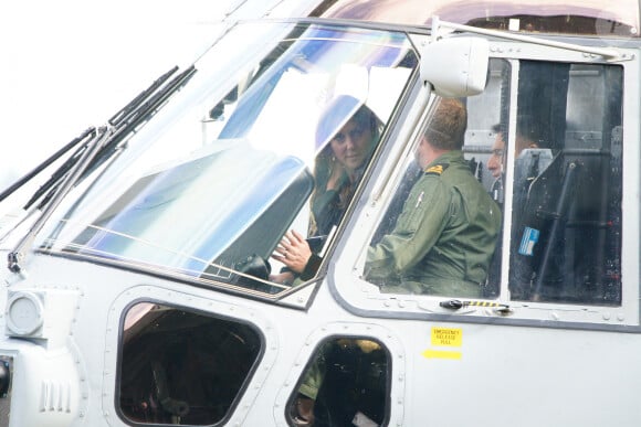 Catherine (Kate) Middleton, princesse de Galles, lors d'une visite à la Royal Naval Air Station (RNAS) Yeovilton, près de Yeovil dans le Somerset, l'une des deux principales stations aériennes de la Royal Navy et l'un des aérodromes militaires les plus fréquentés du Royaume-Uni, le lundi 18 septembre 2023. 