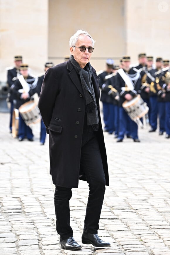 Fabrice Luchini - Cérémonie d'hommage national à l'Hôtel national des Invalides en hommage à Michel Bouquet décédé le 13 avril 2022. Paris le 27 avril 2022. Michel Bouquet a été inhumé dans la plus stricte intimité le 15/04/2022 à Étais-la Sauvin dans l'Yonne. © David Nivière / Pool / Bestimage 