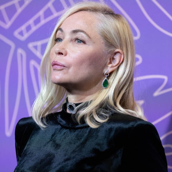 Un documentaire coréalisé avec Anastasia Mikova auquel a contribué un ex-compagnon de l'actrice 
Emmanuelle Béart - Photocall du dîner du 75ème Festival International du Film de Cannes. Le 24 mai 2022 © Olivier Borde / Bestimage 