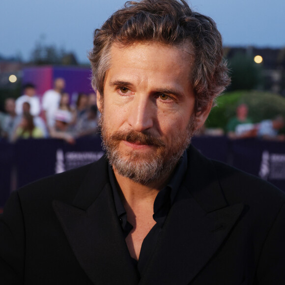 Guillaume Canet - Photocall des lauréats lors de la 49ème édition du festival du film américain de Deauville le 9 septembre 2023. © Denis Guignebourg / Bestimage 