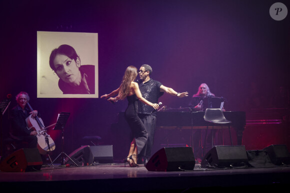 Exclusif - JoeyStarr, Clarisse Fontaine lors du concert hommage à la chanteuse Barbara "Du bout des lèvres" , conçu par l'INA, sur la scène du Grand Rex à Paris le 18 septembre 2023. Les stars ont repris le répertoire de Barbara dans un concert-hommage servi par des images d'archives de l'Ina. © Jack Tribeca / Bestimage