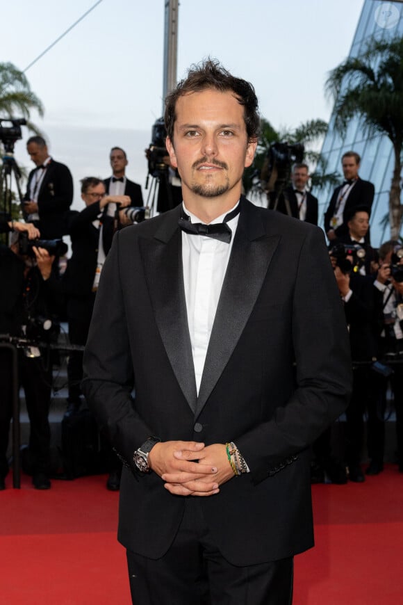 Juan Arbelaez - Montée des marches du film " Mascarade " lors du 75ème Festival International du Film de Cannes, le 27 mai 2022.