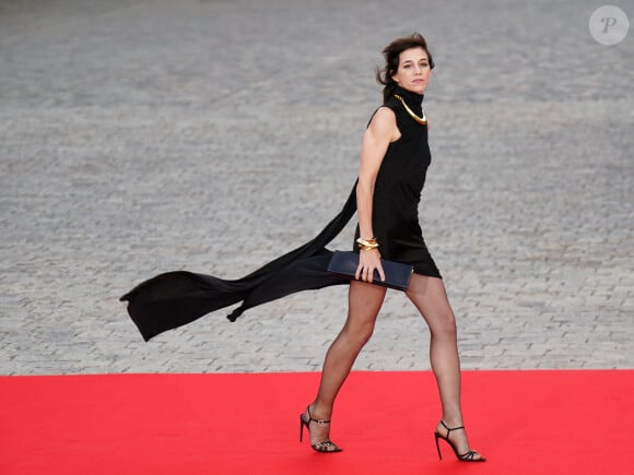 Charlotte Gainsbourg - Dîner d'Etat au château de Versailles en l'honneur de la visite officielle du roi Charles III d'Angleterre et de la reine consort Camilla Parker Bowles de 3 jours en France. Le 20 septembre 2023 