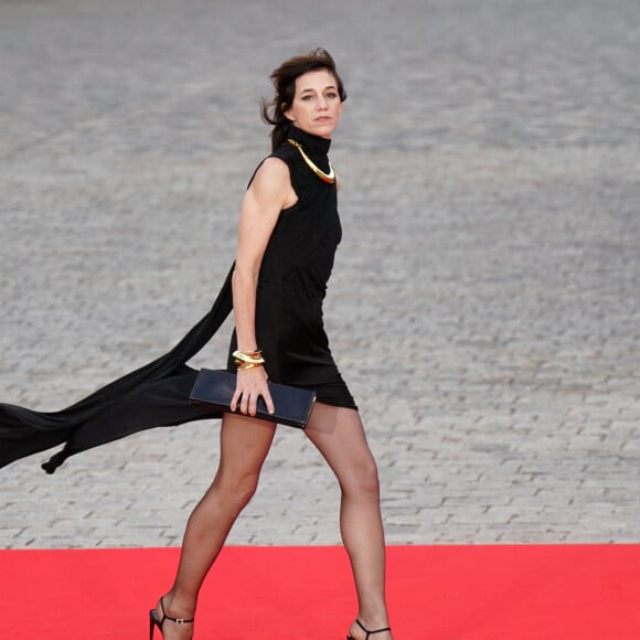 Charlotte Gainsbourg - Dîner d'Etat au château de Versailles en l'honneur de la visite officielle du roi Charles III d'Angleterre et de la reine consort Camilla Parker Bowles de 3 jours en France. Le 20 septembre 2023 