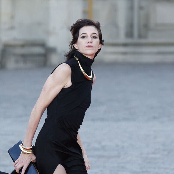 Charlotte Gainsbourg - Dîner d'Etat au château de Versailles en l'honneur de la visite officielle du roi et de la reine d'Angleterre en France (20 - 22 septembre 2023), le 20 septembre 2023. 150 invités triés sur le volet ont été conviés à cette occasion. © Jacovides-Moreau / Bestimage 