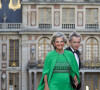 Il a même eu l'honneur de pouvoir rencontrer le roi Charles III en tête à tête à l'ambassade du Royaume-Uni à Paris, à 17h30, quelques heures avant le dîner si attendu. 
Bernard Arnault, PDG de LVMH, et sa femme, la pianiste française Hélène Mercier-Arnault - Dîner d'Etat au château de Versailles en l'honneur de la visite officielle du roi et de la reine d'Angleterre en France (20 - 22 septembre 2023). Le 20 septembre 2023. 150 invités triés sur le volet ont été conviés à cette occasion. © Stéphane Lemouton / Bestimage