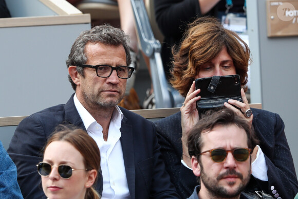 Fabien Galthié et sa femme Coline Galthié - Célébrités dans les tribunes des internationaux de France de tennis de Roland Garros à Paris, France, le 6 juin 2019. © Jacovides-Moreau/Bestimage 